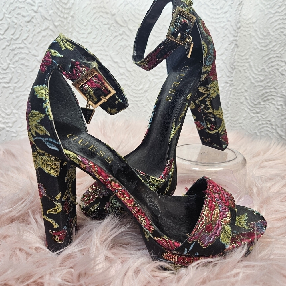 GUESS Women's Floral Heeled Sandals - Black and Pink
